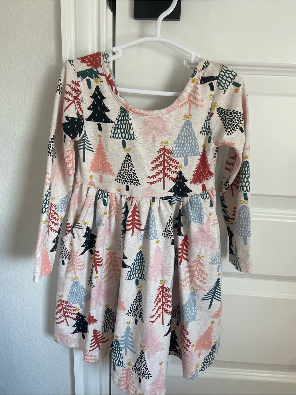 Hanna Andersson Holiday Christmas Tree Print Long Sleeve Dress